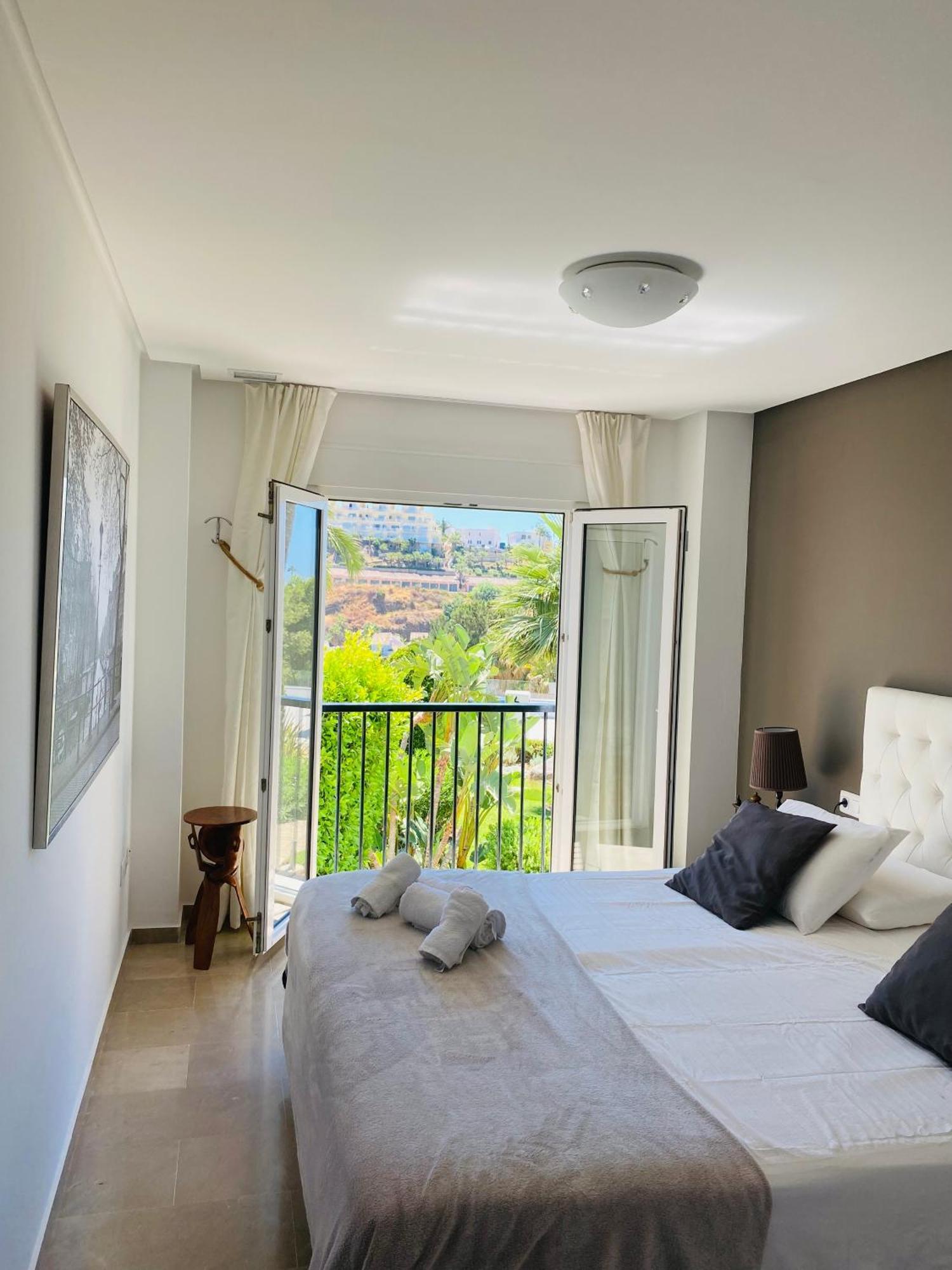 Miraflores Golf Gardens II Luxe Appartement At Riviera Del Sol Sitio de Calahonda エクステリア 写真
