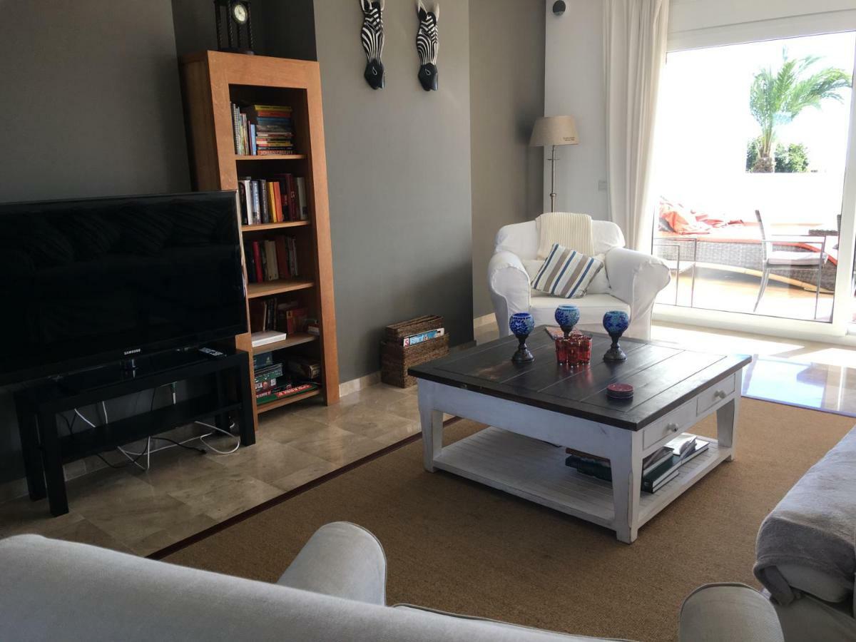 Miraflores Golf Gardens II Luxe Appartement At Riviera Del Sol Sitio de Calahonda エクステリア 写真
